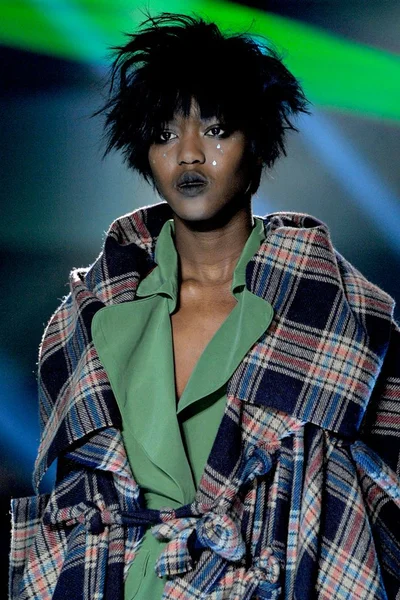 Look 36